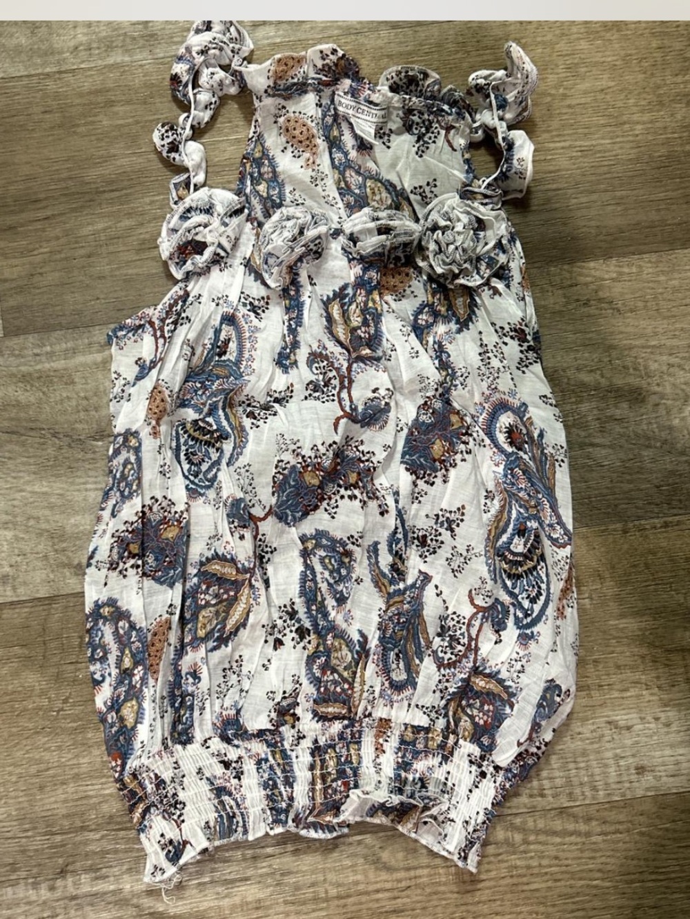 Body Central White Paisley Print Ruffled Tank Top